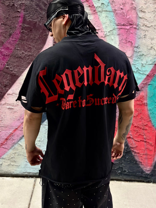 Camiseta Oversize "Legendary" – Black & Red Gothic Edition