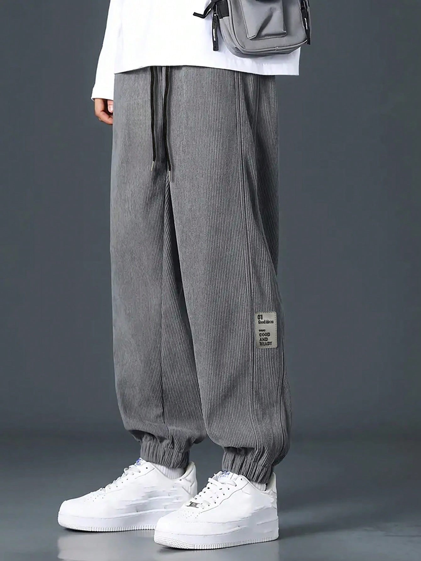 Pantalones Jogger de Pana "Retro Texture" – Corte Slim-Fit y Ajuste con Cordón