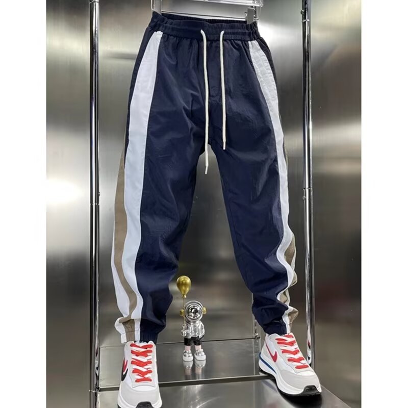 Joggers Retro Americano con Rayas de Contraste - Pantalón Deportivo Cónico y Holgado