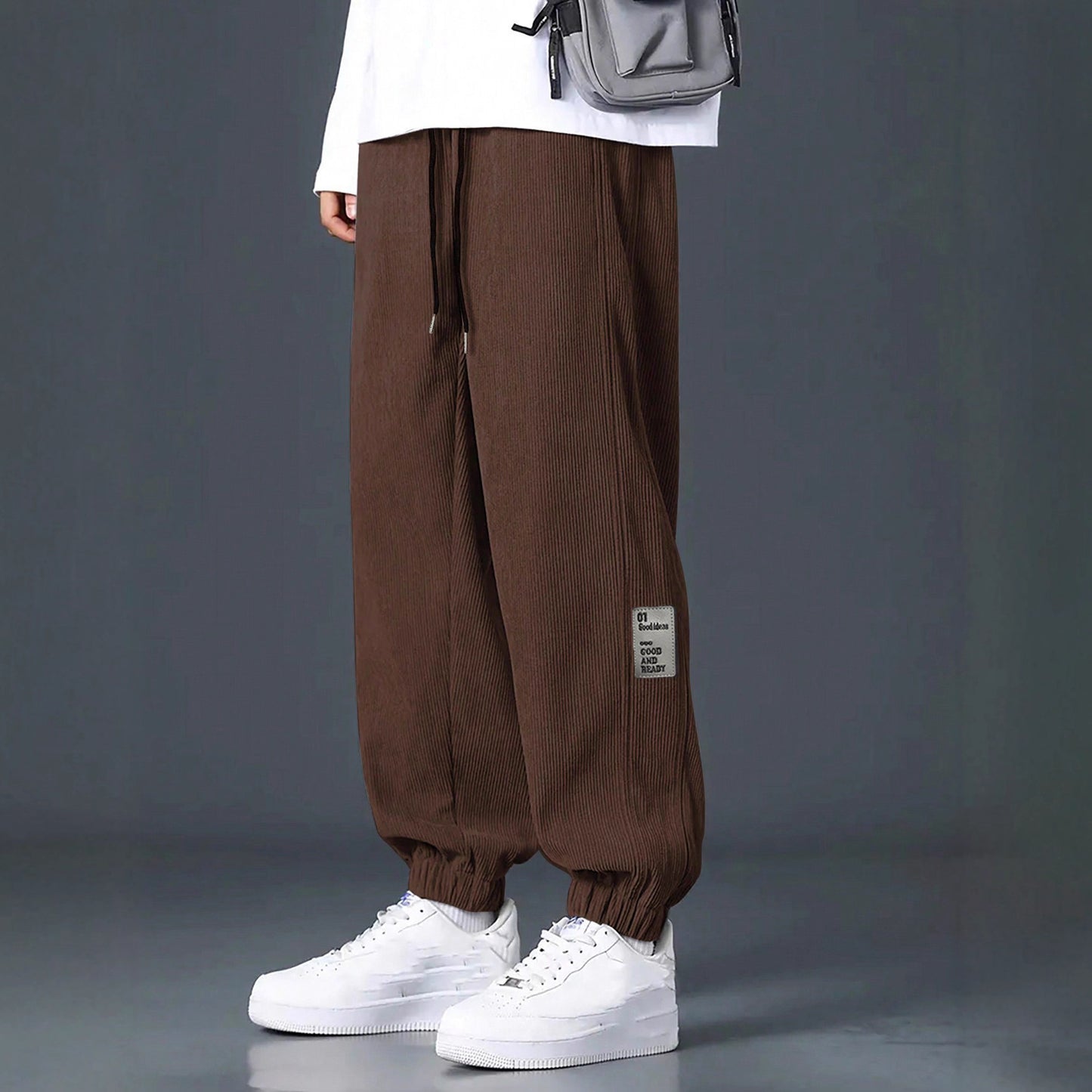 Pantalones Jogger de Pana "Retro Texture" – Corte Slim-Fit y Ajuste con Cordón