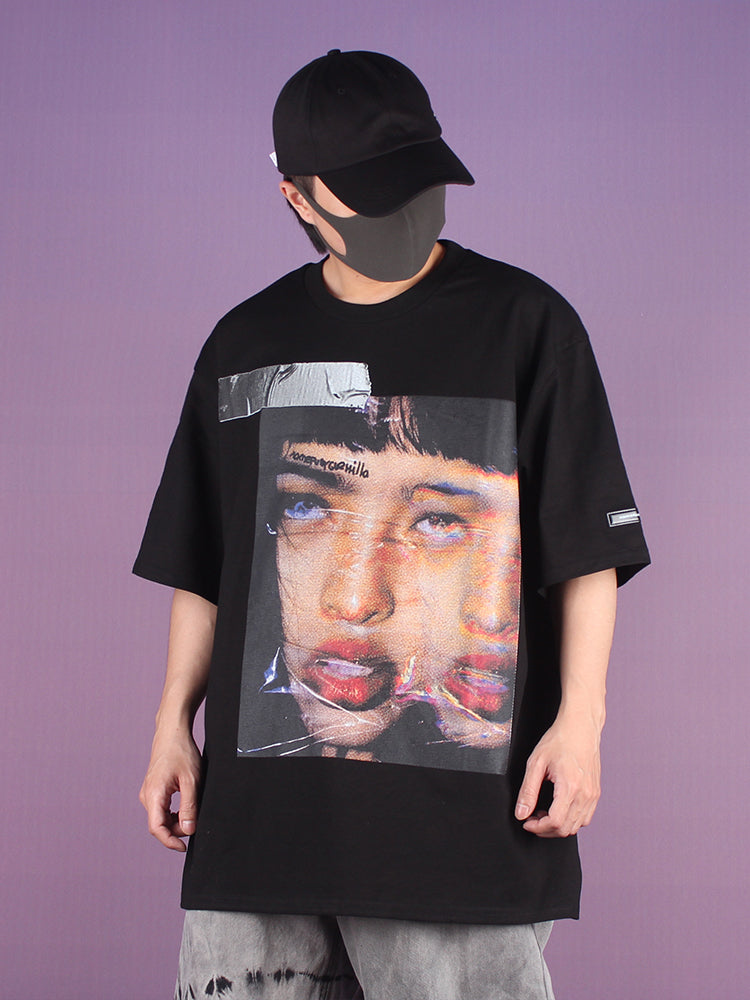 Camiseta Streetwear "Dark Portrait" – Corte Oversize Retro & Estampa Gráfica Grunge