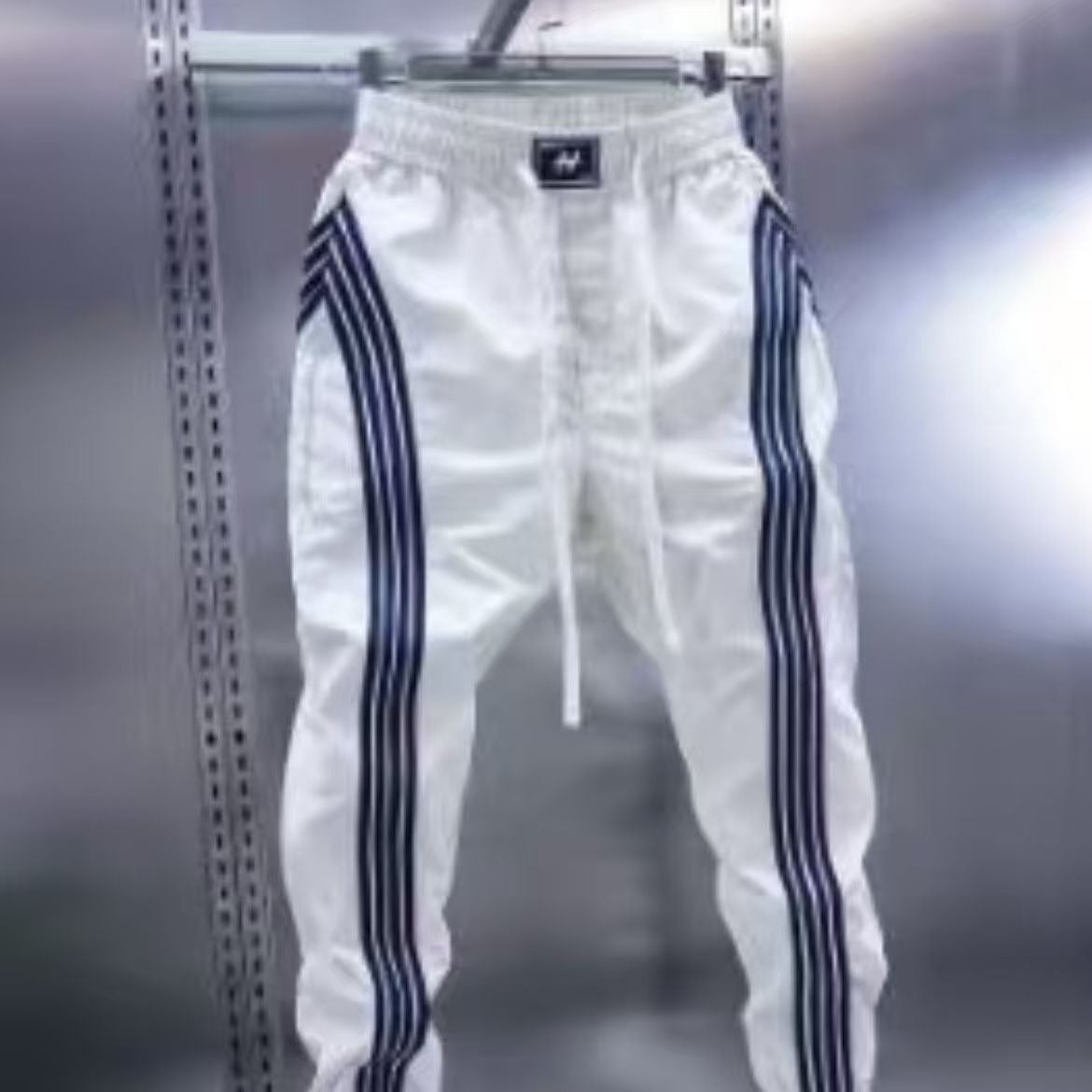 Joggers Deportivos de Rayas Laterales para Hombre - Estilo Urbano Slim Fit