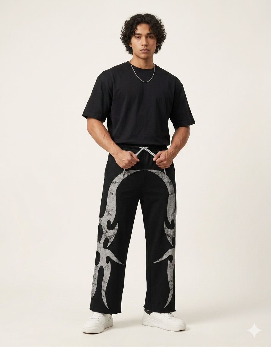 Pantalones de Calle para Hombre con Diseño de Llamas Grises – Estilo Urbano Casual y Cómodo