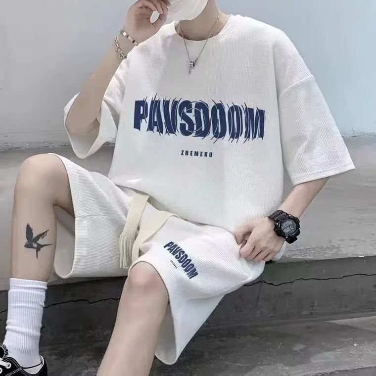 Conjunto Deportivo "Waffle" para Joven - Camiseta de Manga Corta y Bermudas (Estilo Casual de Verano)