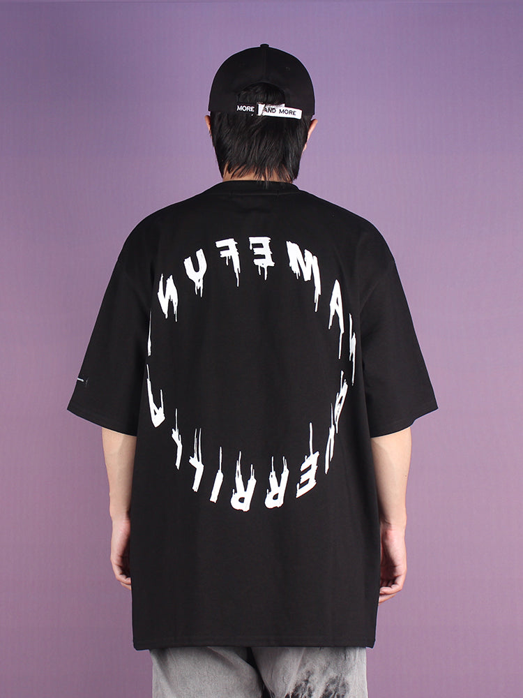 Camiseta Streetwear "Dark Portrait" – Corte Oversize Retro & Estampa Gráfica Grunge