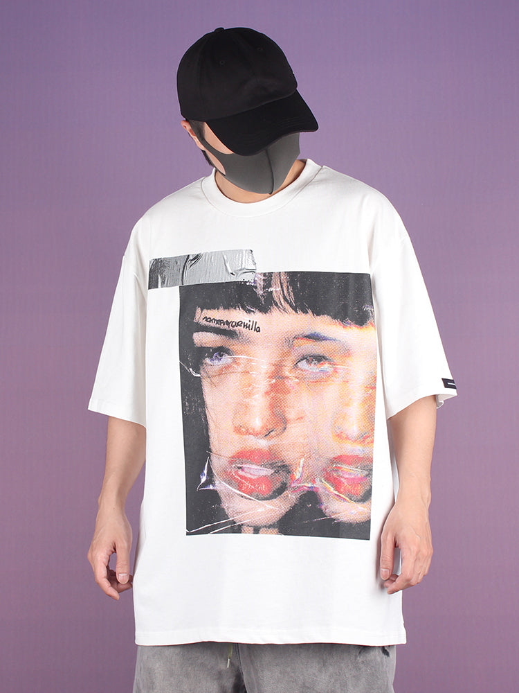 Camiseta Streetwear "Dark Portrait" – Corte Oversize Retro & Estampa Gráfica Grunge