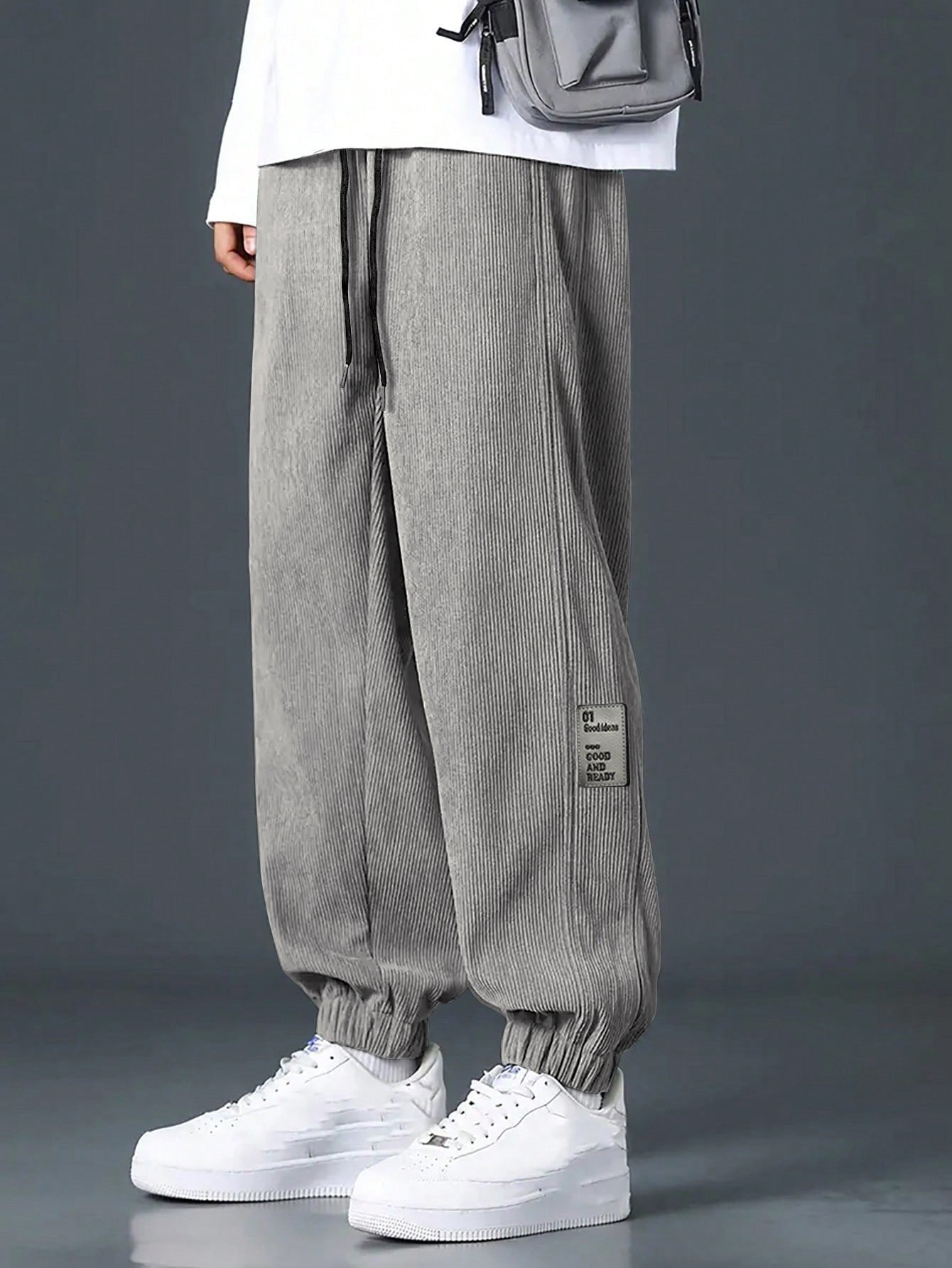 Pantalones Jogger de Pana "Retro Texture" – Corte Slim-Fit y Ajuste con Cordón